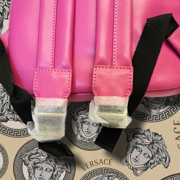 NWT COA Versace Versus Autre Marque Gold Lion Logo LRG Pink Backpack- Dust Cover - Picture 9 of 12
